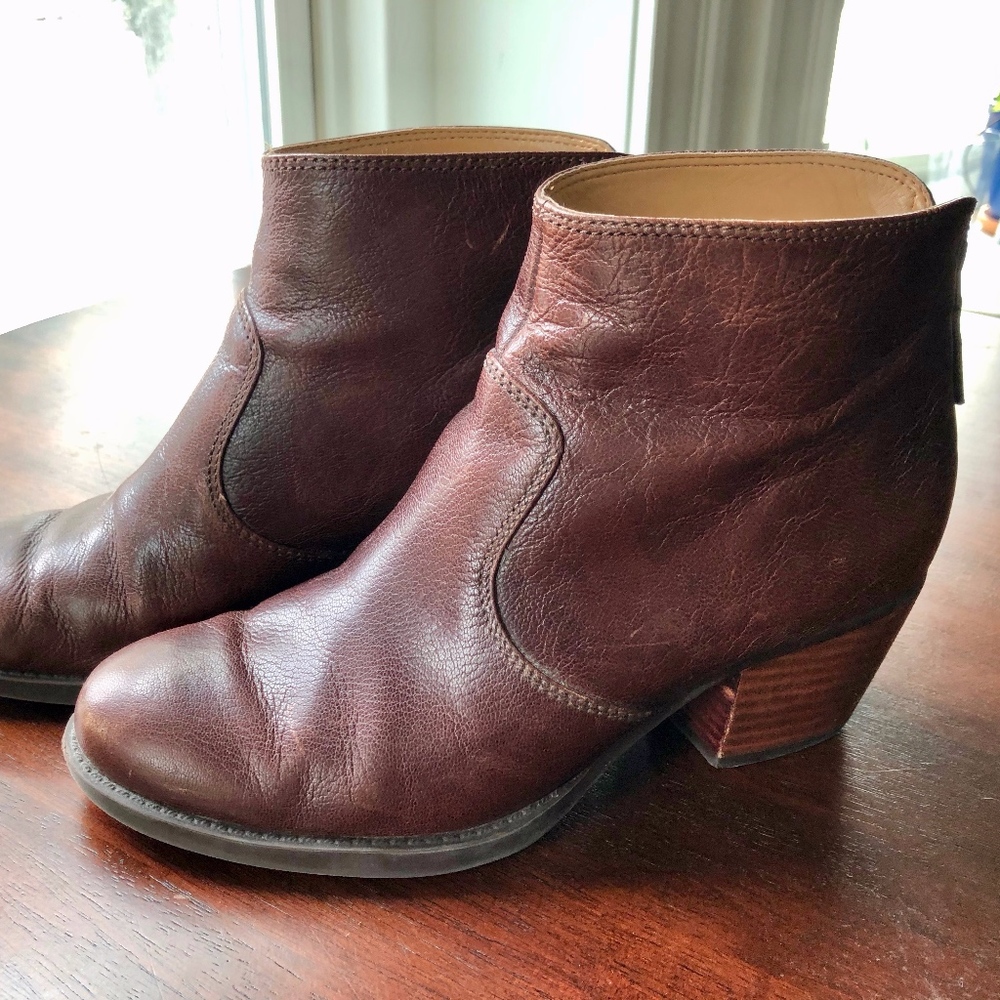 Nine West Block Heel Auburn Leather Booties